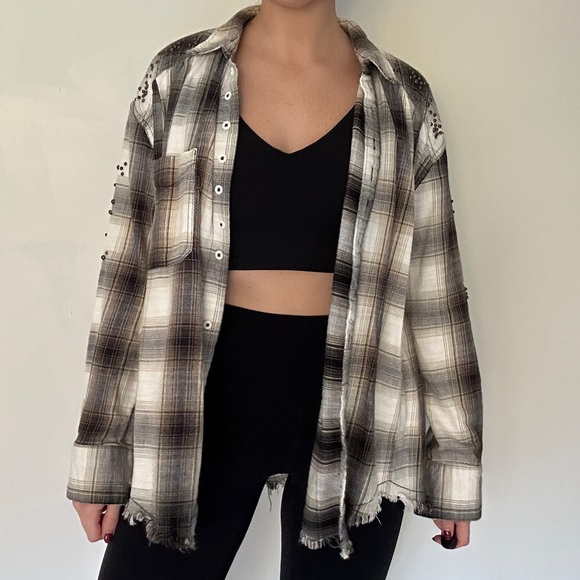 FREE PEOPLE | TAKE ON ME | STUDDED FLANNEL - Picture 2 of 4